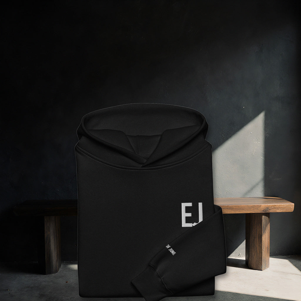 EJ STITCH HOODIE shot table