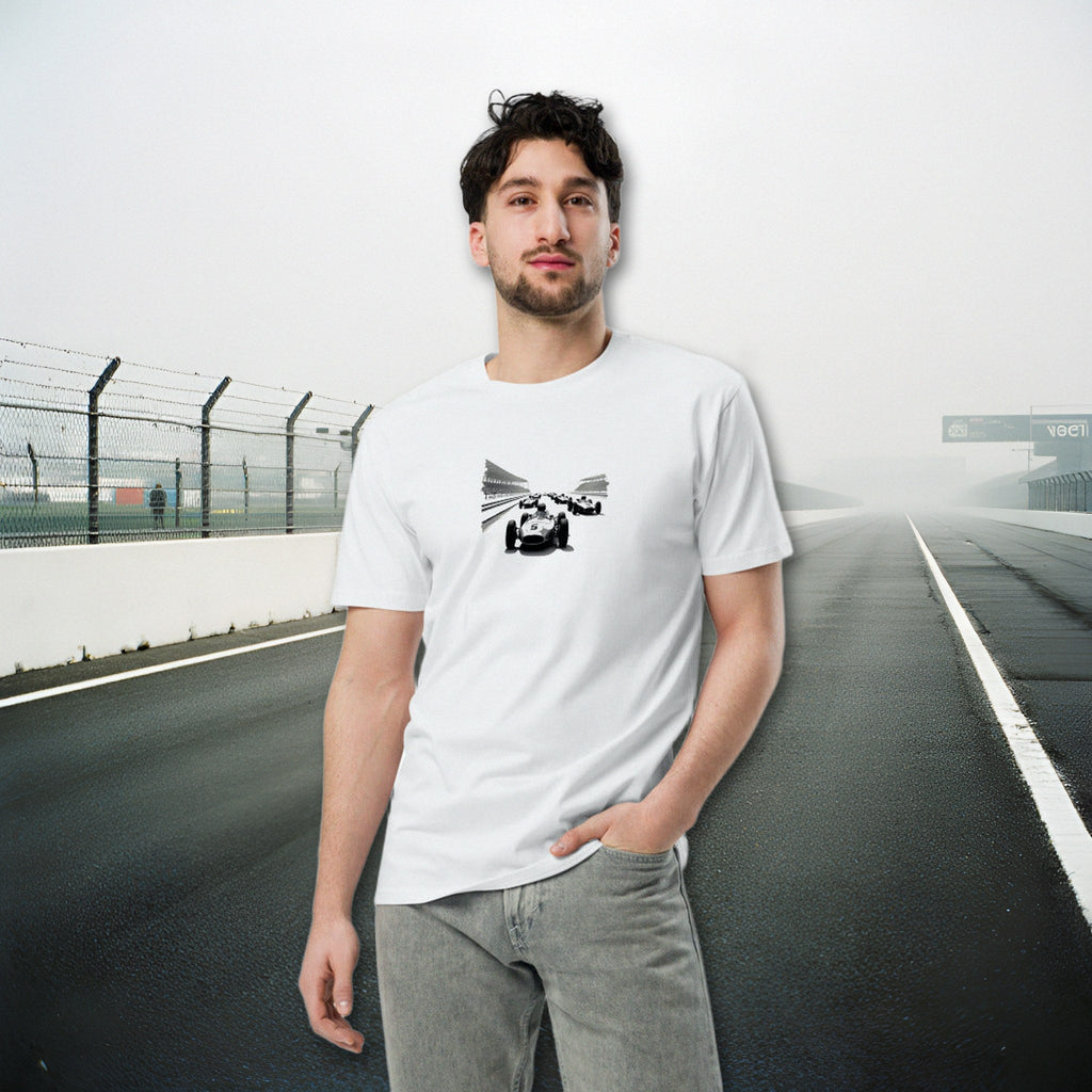 RUNNING START TEE scene pitlane