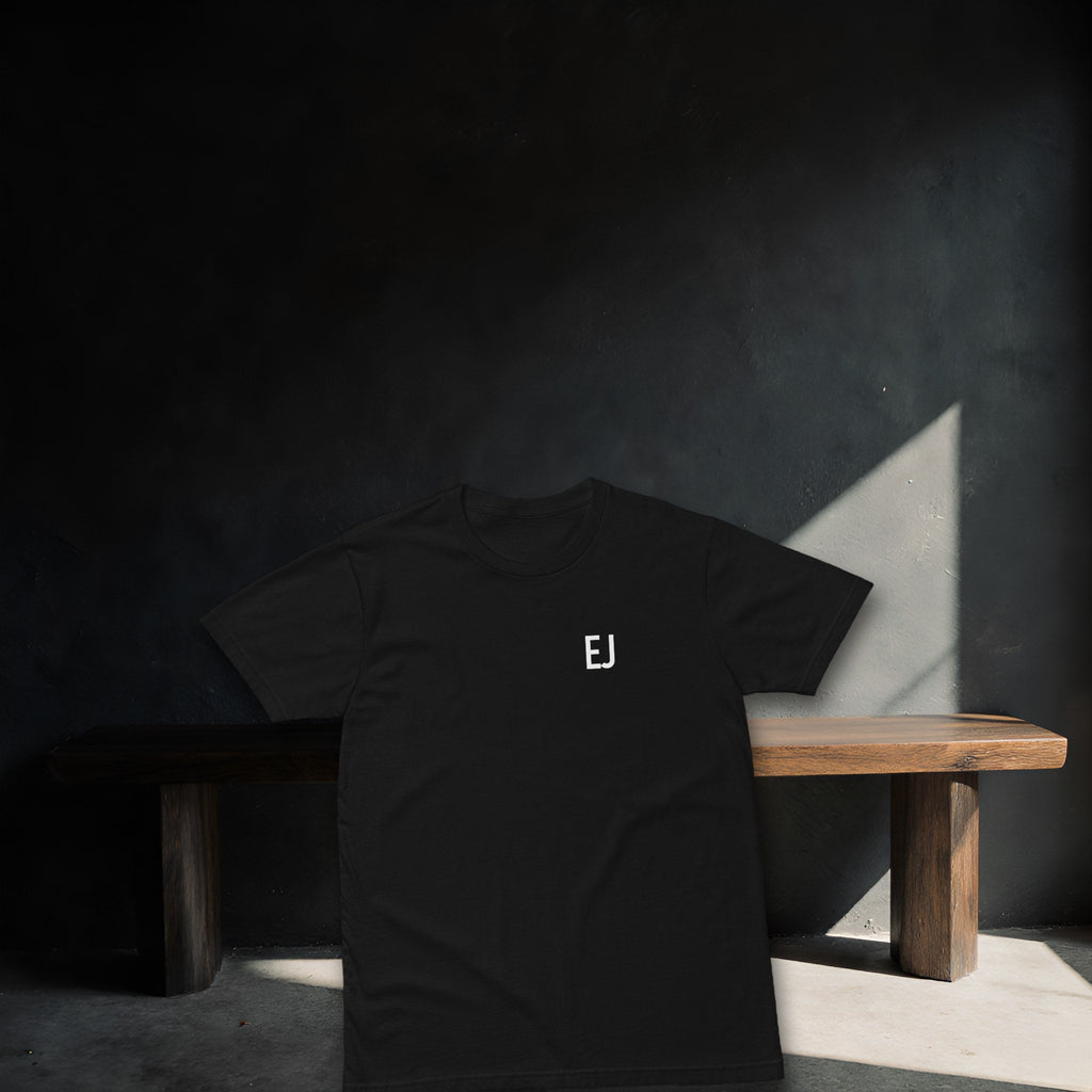 SLIPSTREAM TEE still life